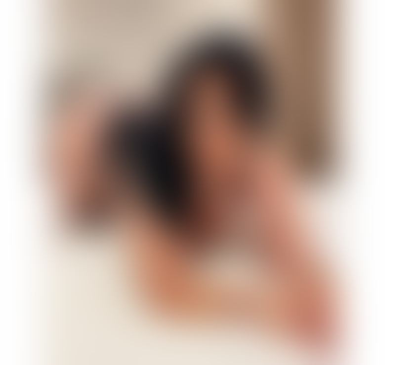 Escorts South East London Lewisham - Photos for Brunette with beautiful curves! I am a calm and cheerfu